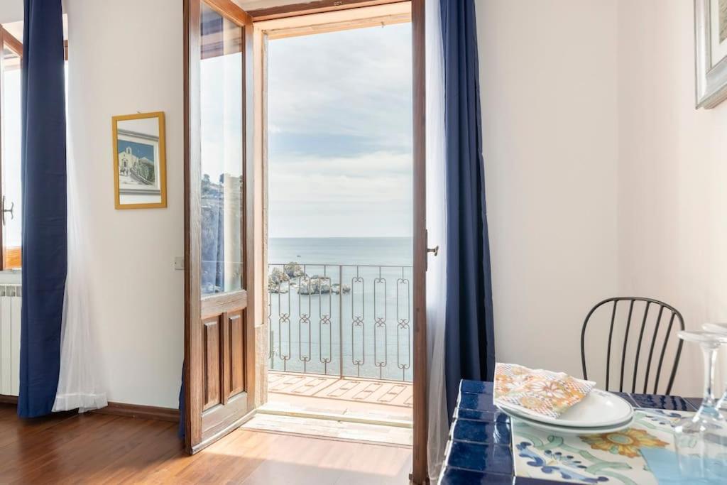 Isola Bella - Rooms Il Pescatore Таормина Екстериор снимка